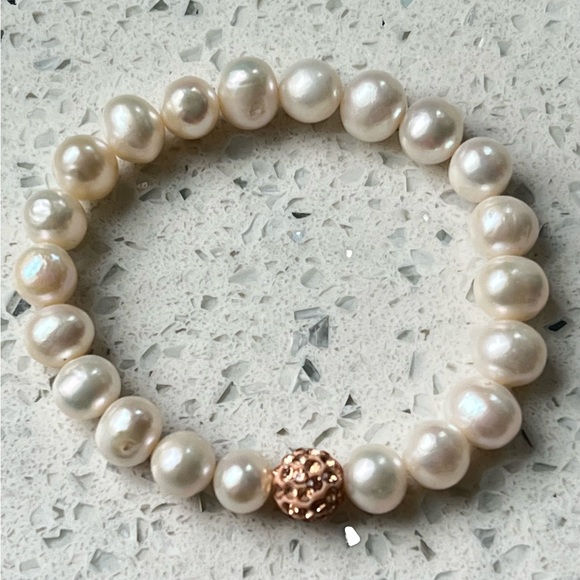 Freshwater Pearl & Rose Gold Colored Crystal Bead Bracelet NWOT - Picture 3 of 10